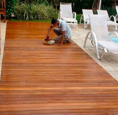 Deck de madeira